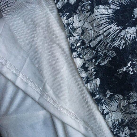 Vero Moda | Fit and Flare Floral Lace Dress (NWOT) - Picture 3 of 6